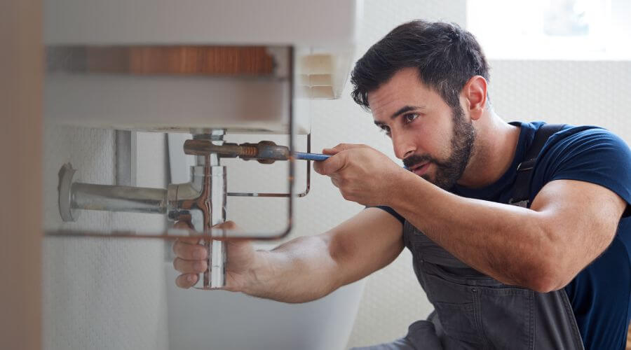 Professional water heater installation services in Davisville, MO